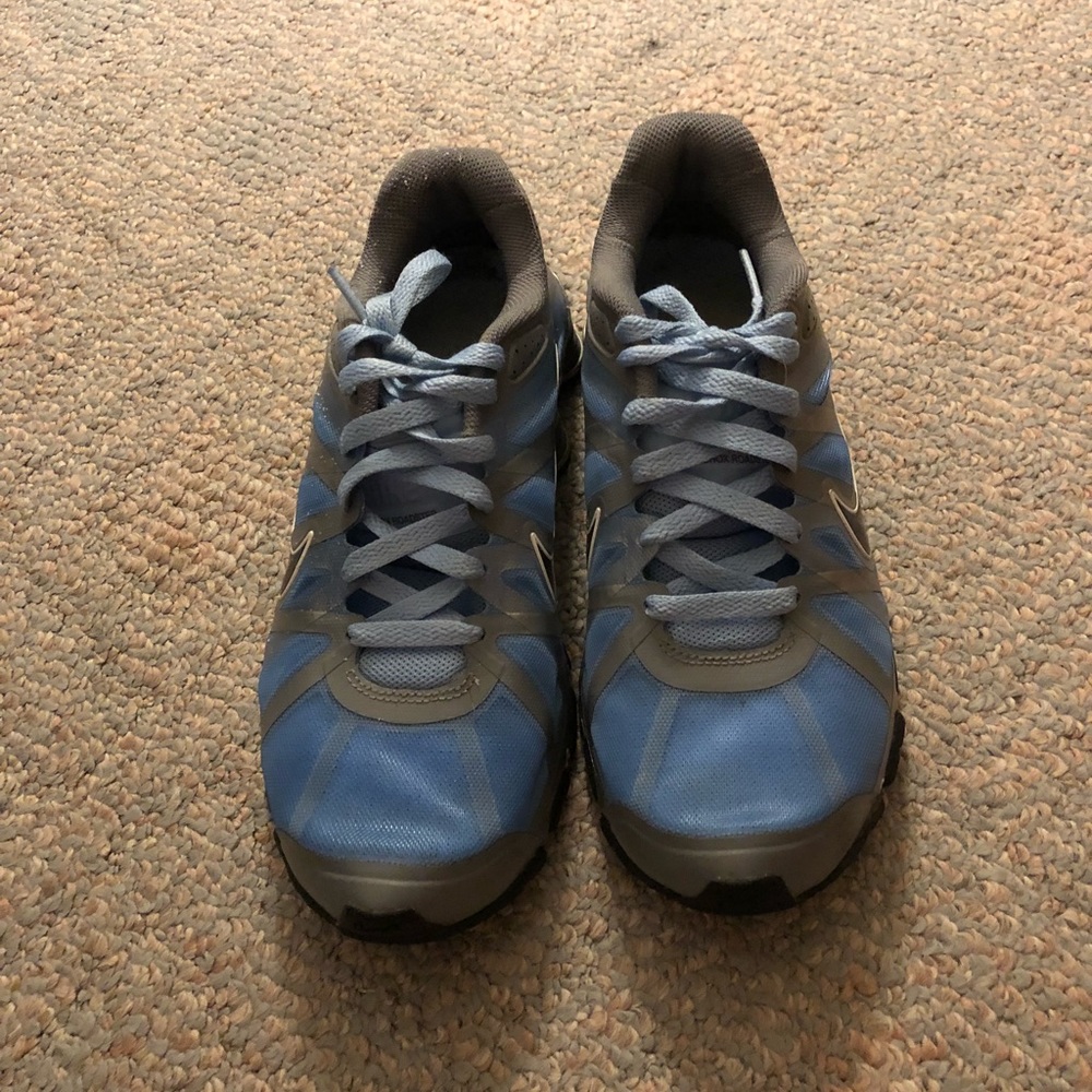 Sneakers - Picture 2 of 2